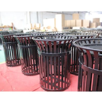Sustainable Outdoor Trash Cans Surface Mounted With Sandblasting Zinc Spraying Finish